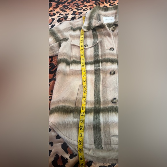 Plaid Faux Fur American Eagle  Jacket‎ - Picture 6 of 7